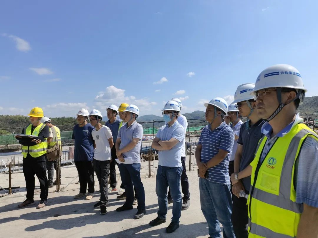 殷华富、李光正到永大项目举行综合大检查.jpg